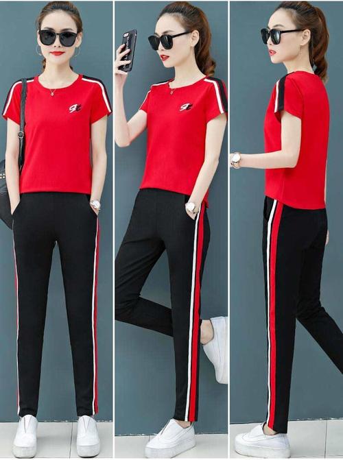 國(guó)貨運(yùn)動(dòng)短袖套裝女女式運(yùn)動(dòng)短袖套裝